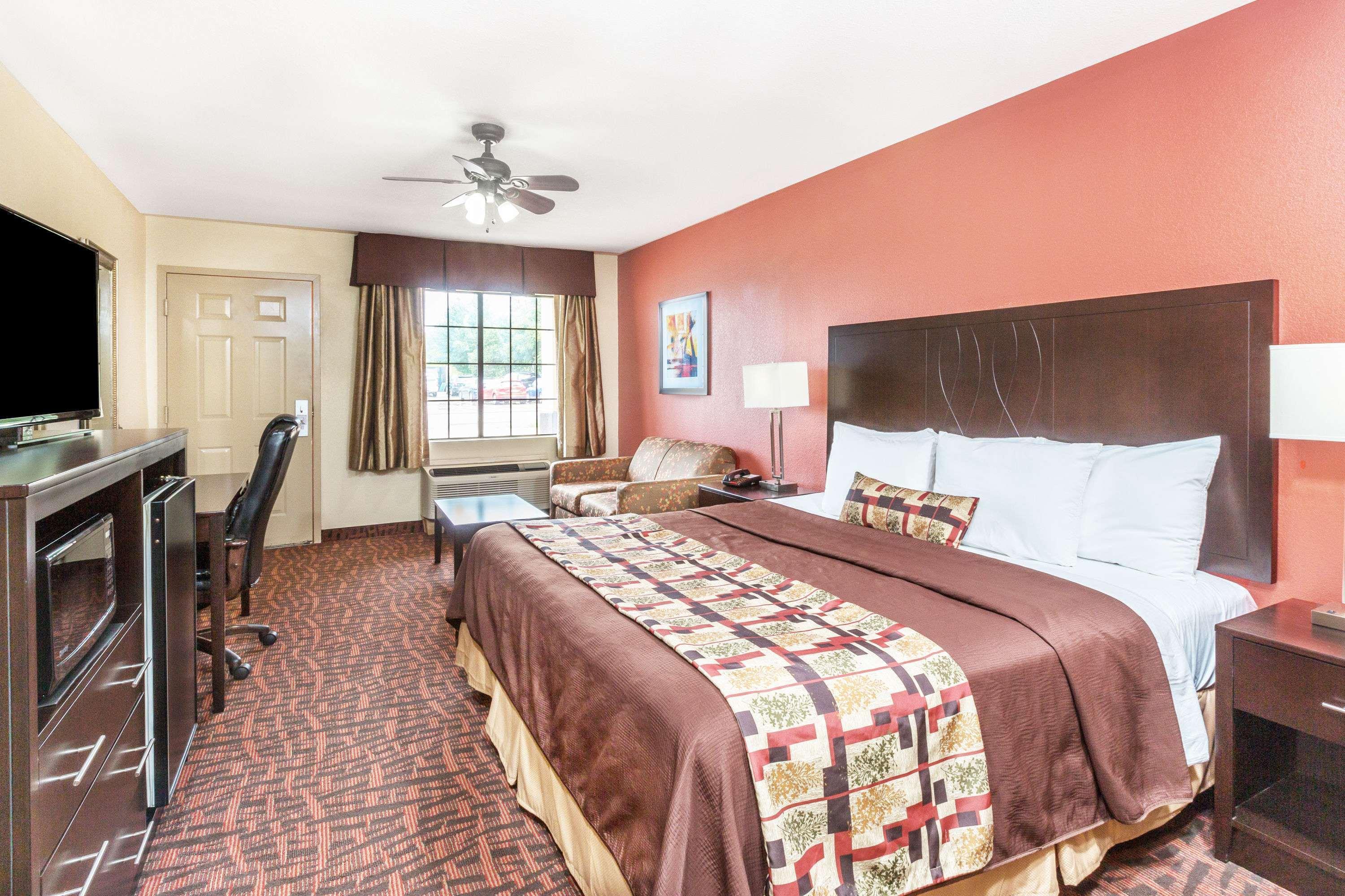 Days Inn By Wyndham Rayville Экстерьер фото