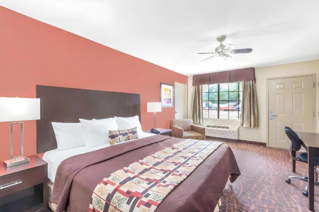 Days Inn By Wyndham Rayville Экстерьер фото