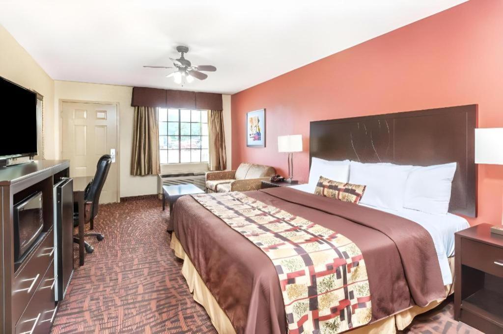 Days Inn By Wyndham Rayville Экстерьер фото